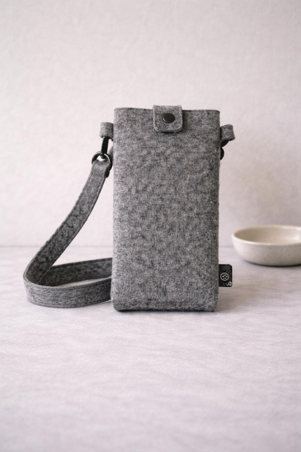 Merino vilnas filca telefona maciņš